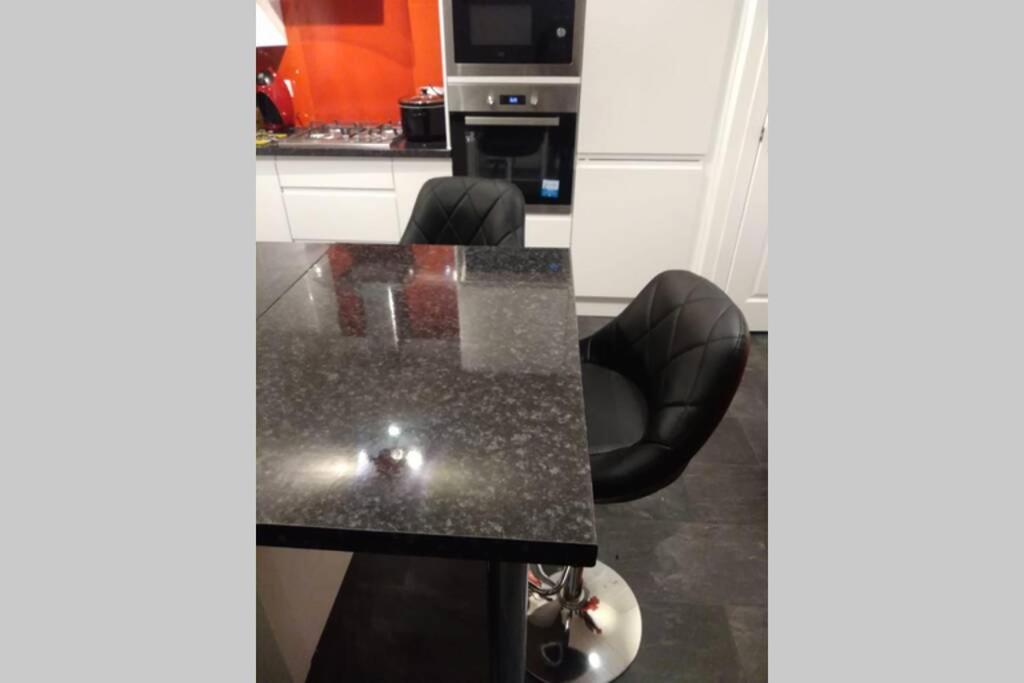 The Cottage - Hot Tub - Nr Glasgow - Self Check-In Coatbridge Εξωτερικό φωτογραφία